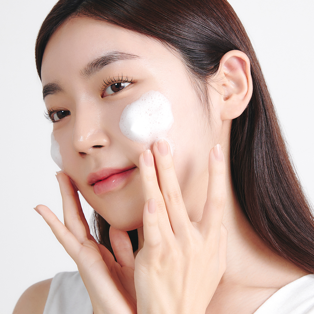 ETUDE - Soon Jung pH 6.5 Whip Cleanser (150ml)